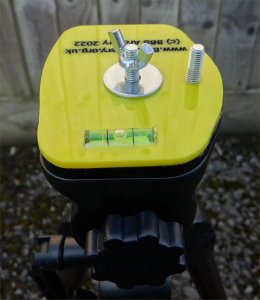 Head of modified tripod. Image of modified tripod - head.